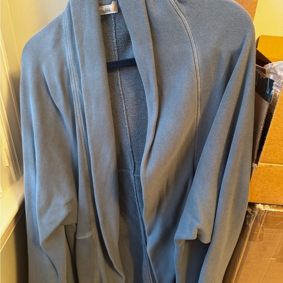 Barefoot Dreams Malibu Charcoal Sweater Medium - Picture 2 of 5